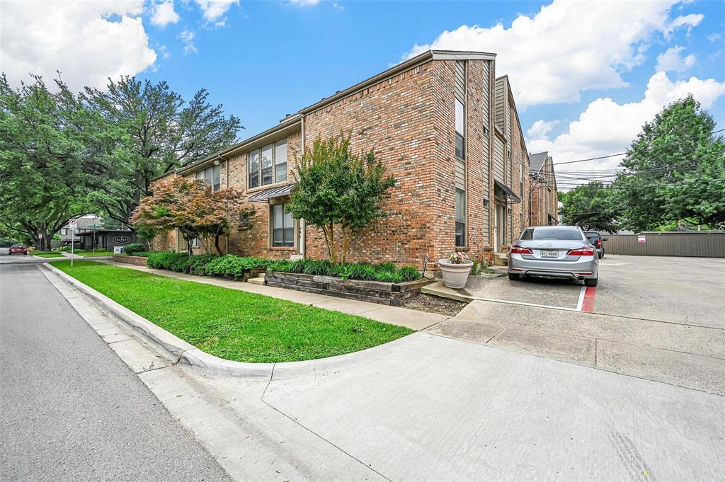 4047 Herschel Avenue 12 Units Total Property Photo 13