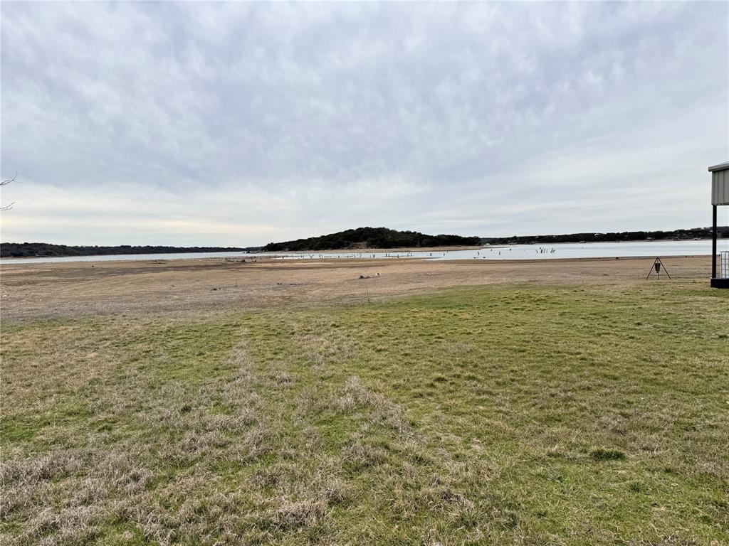 154 Lake Front Circle Property Photo 6