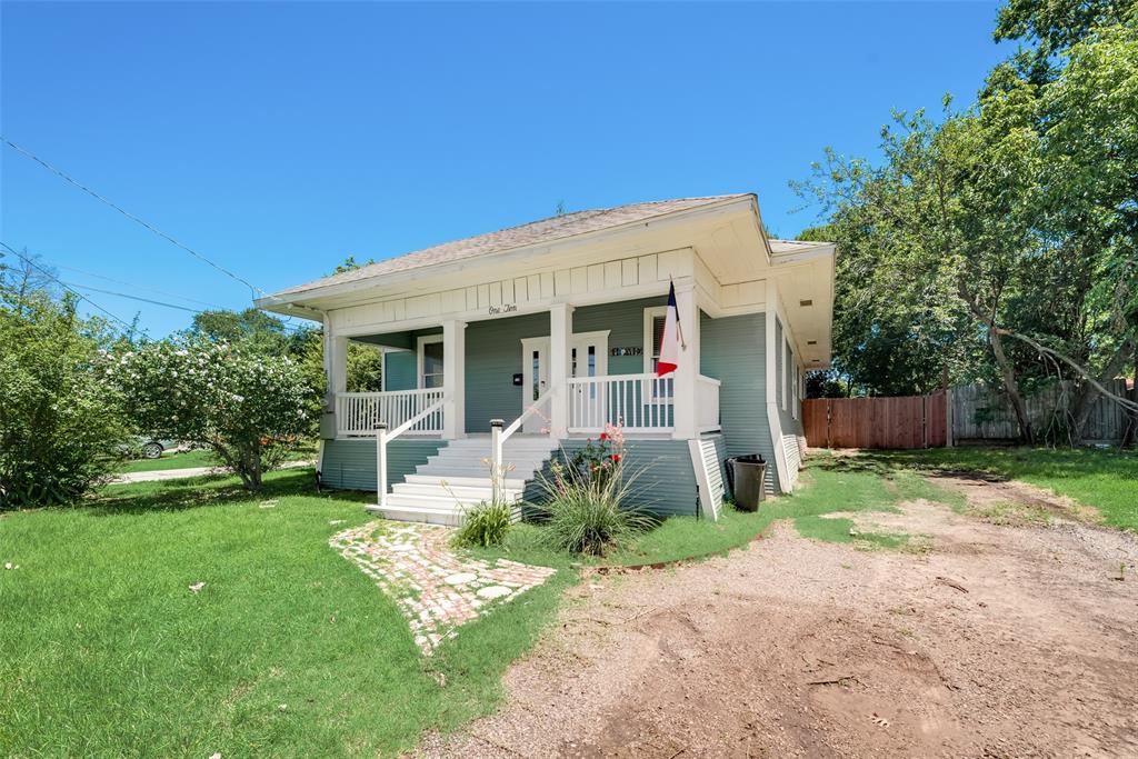 110 N Park Avenue Property Photo 4