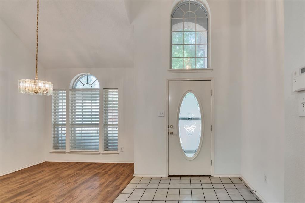 1904 Avonia Drive Property Photo 4