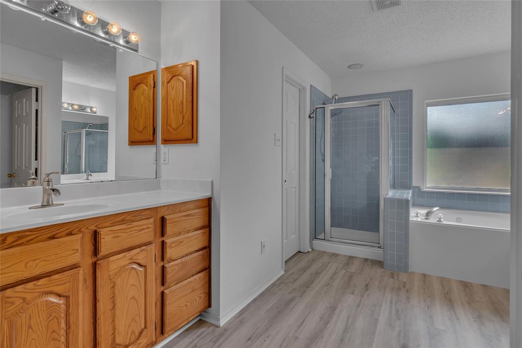 1904 Avonia Drive Property Photo 18