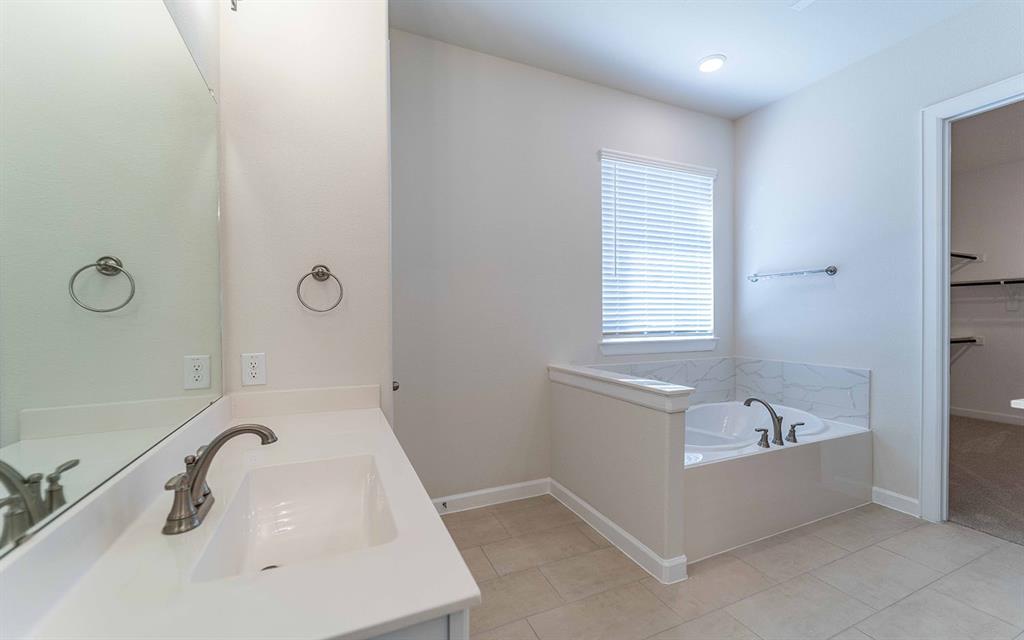 1907 Rondinella Drive Property Photo 11