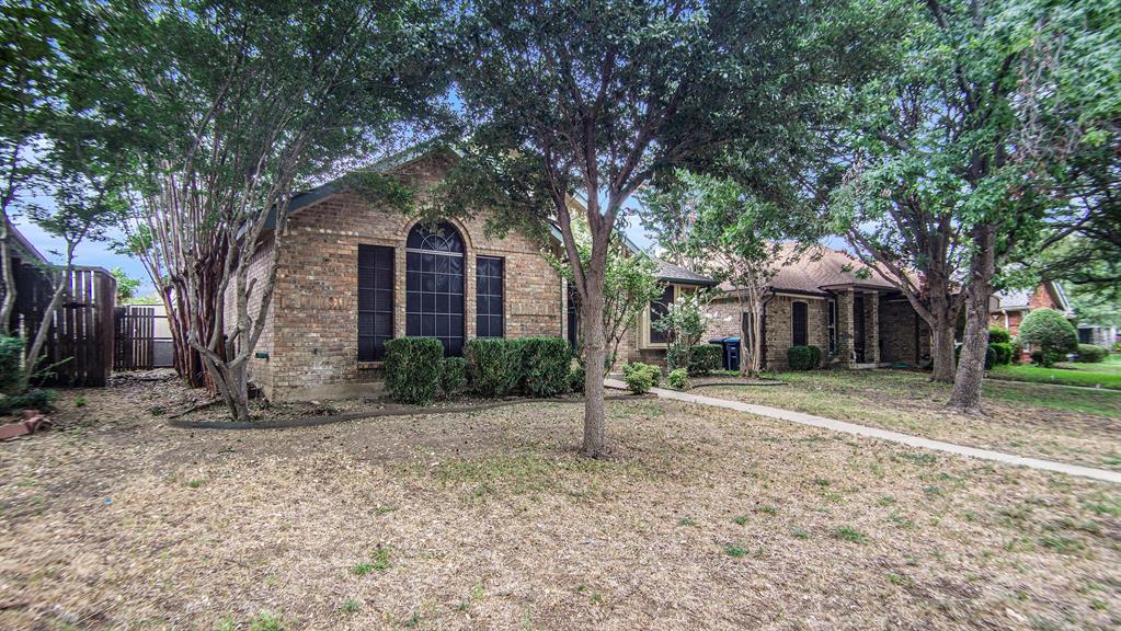 6908 Bentley Avenue Property Photo 2