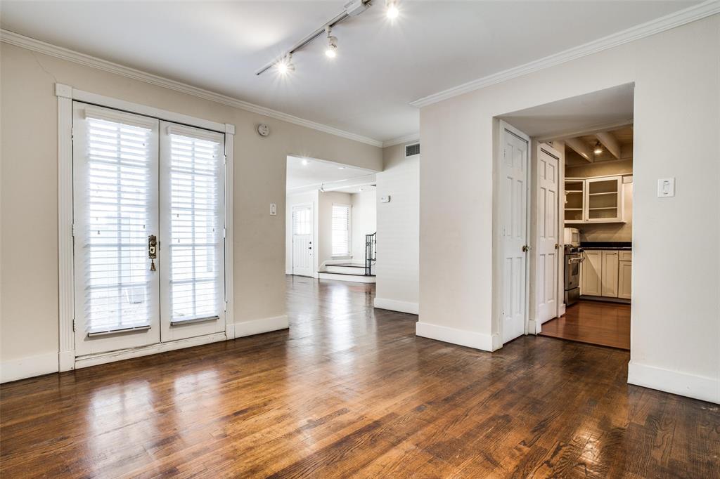 3407 Potomac Avenue Property Photo 4