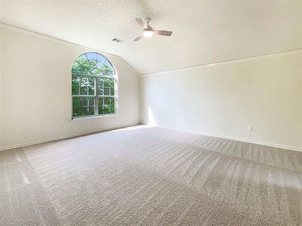 4900 Spanishmoss Drive Property Photo 5