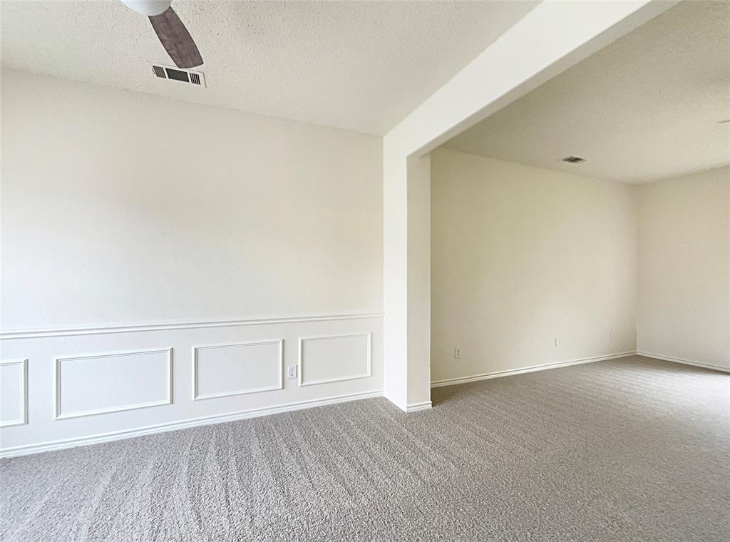 4900 Spanishmoss Drive Property Photo 11