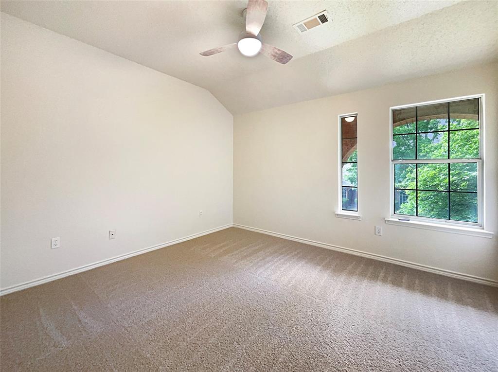 4900 Spanishmoss Drive Property Photo 15