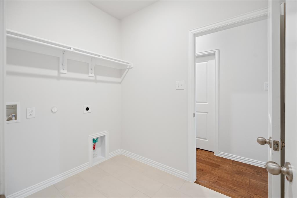 2618 Hawkins Street Property Photo 12