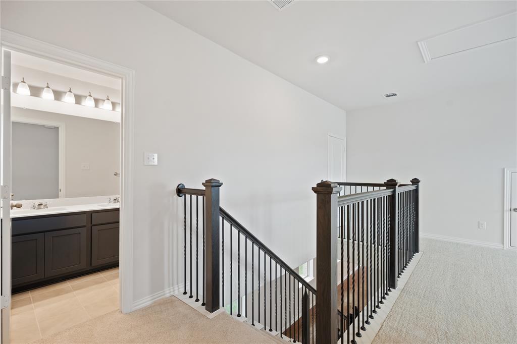 2618 Hawkins Street Property Photo 13
