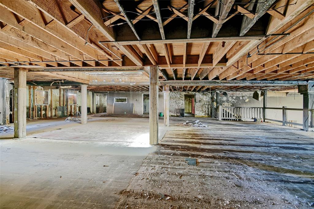 115 S Travis Street Property Photo 20