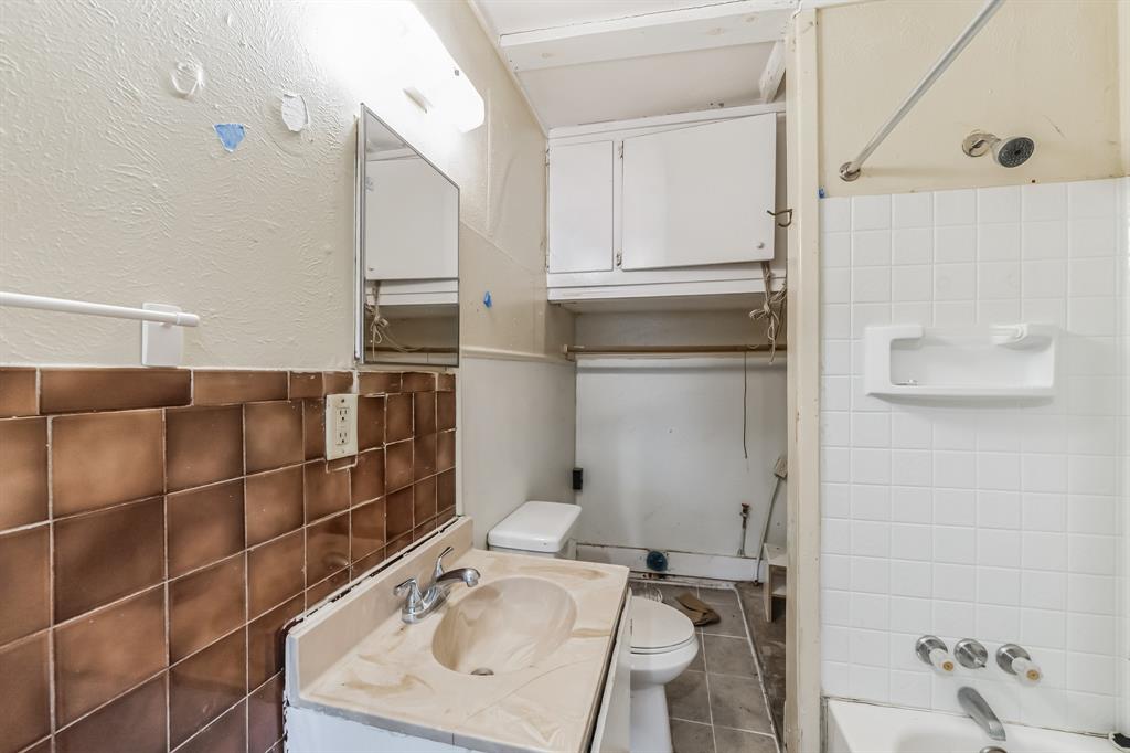 3731 College Avenue Property Photo 6
