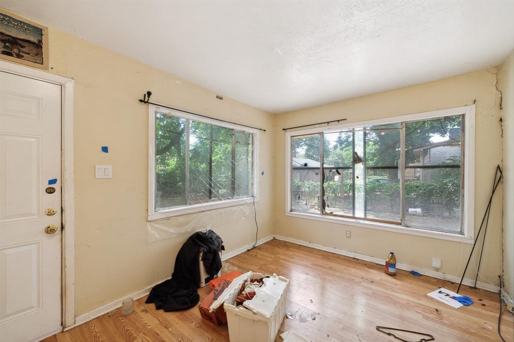 3731 College Avenue Property Photo 7