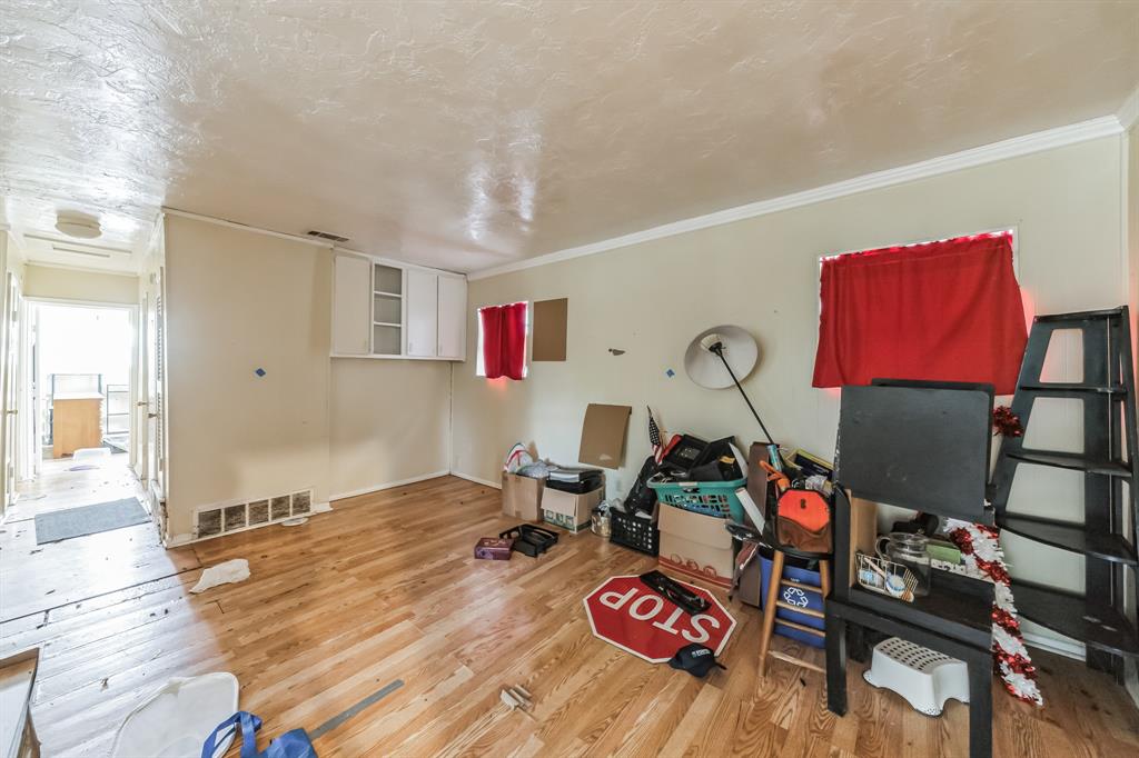 3731 College Avenue Property Photo 13