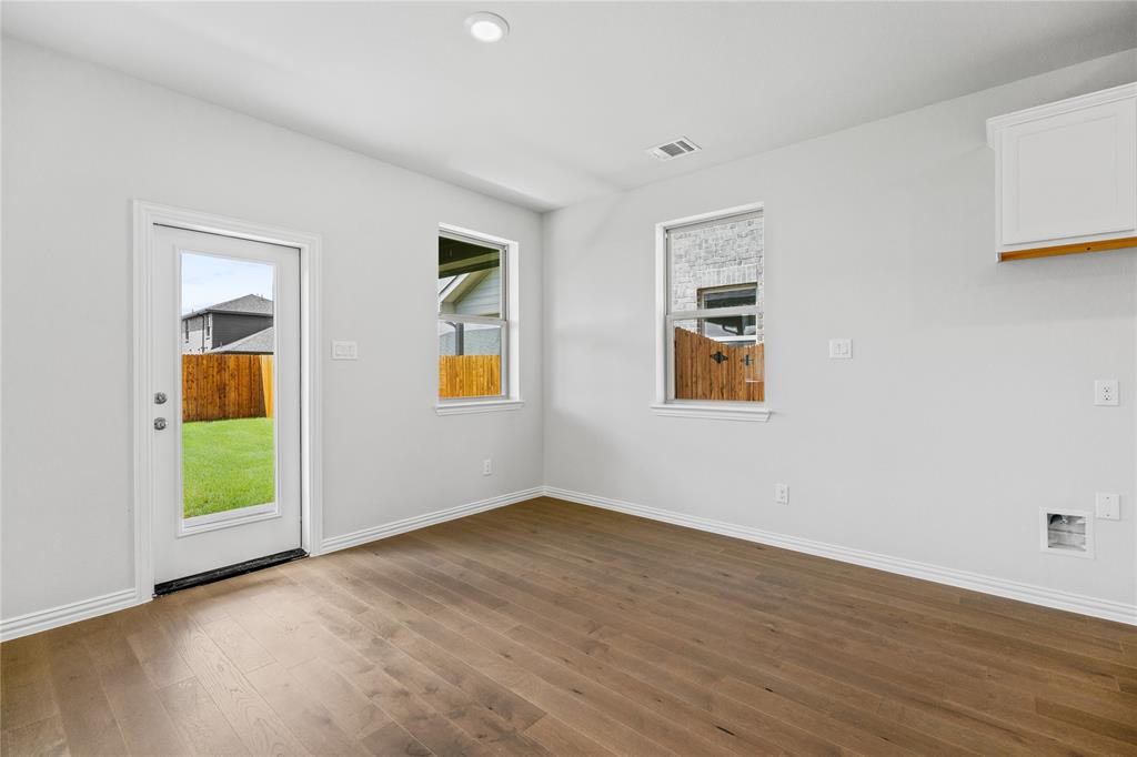 2630 Hawkins Street Property Photo 6
