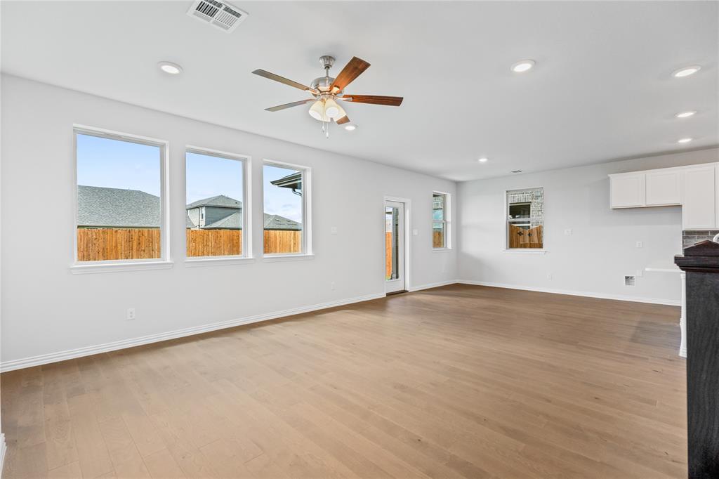 2630 Hawkins Street Property Photo 8