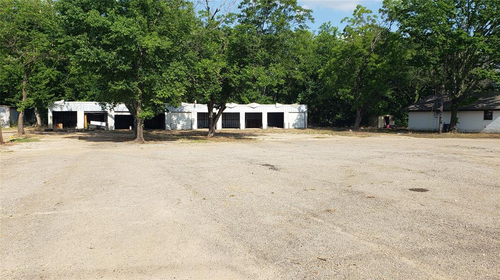 1950 Main Property Photo 3