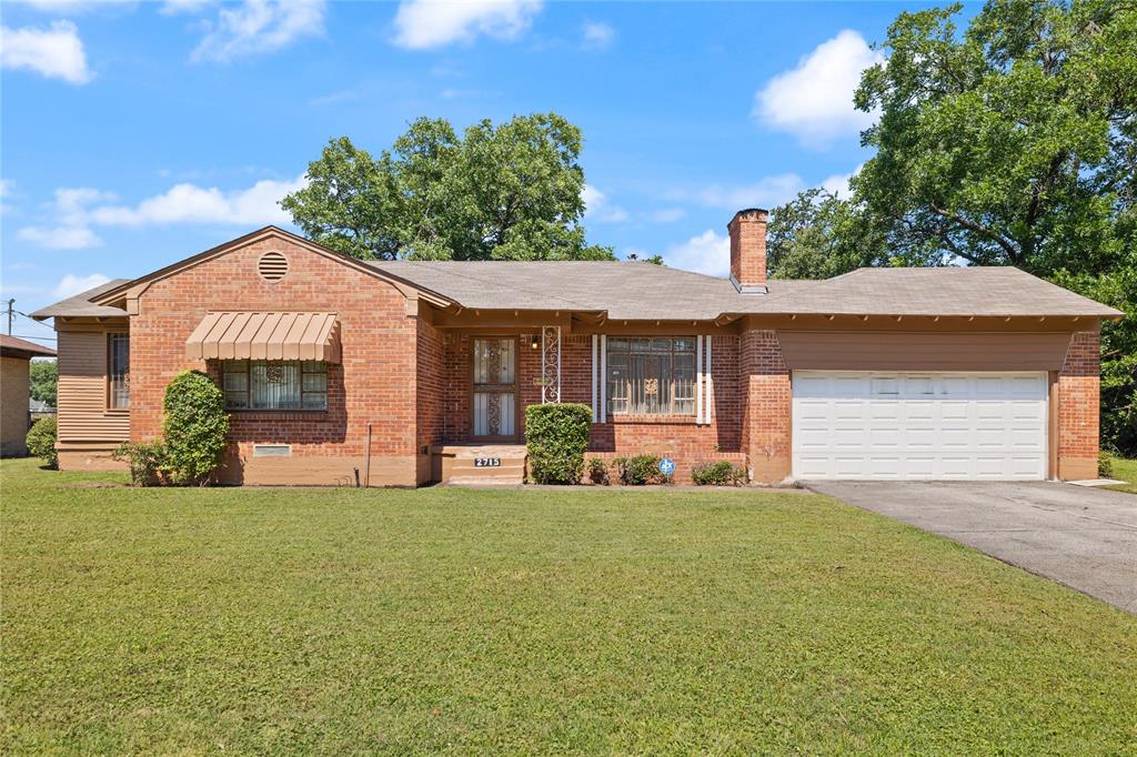 2715 Crest Avenue Property Photo 1