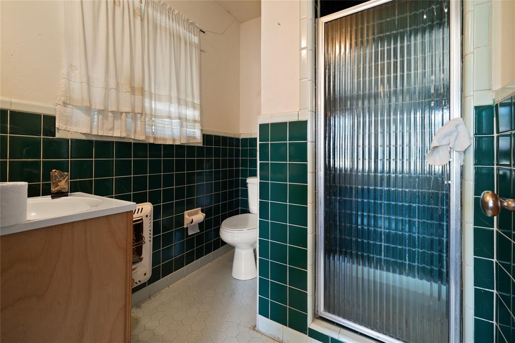2715 Crest Avenue Property Photo 21