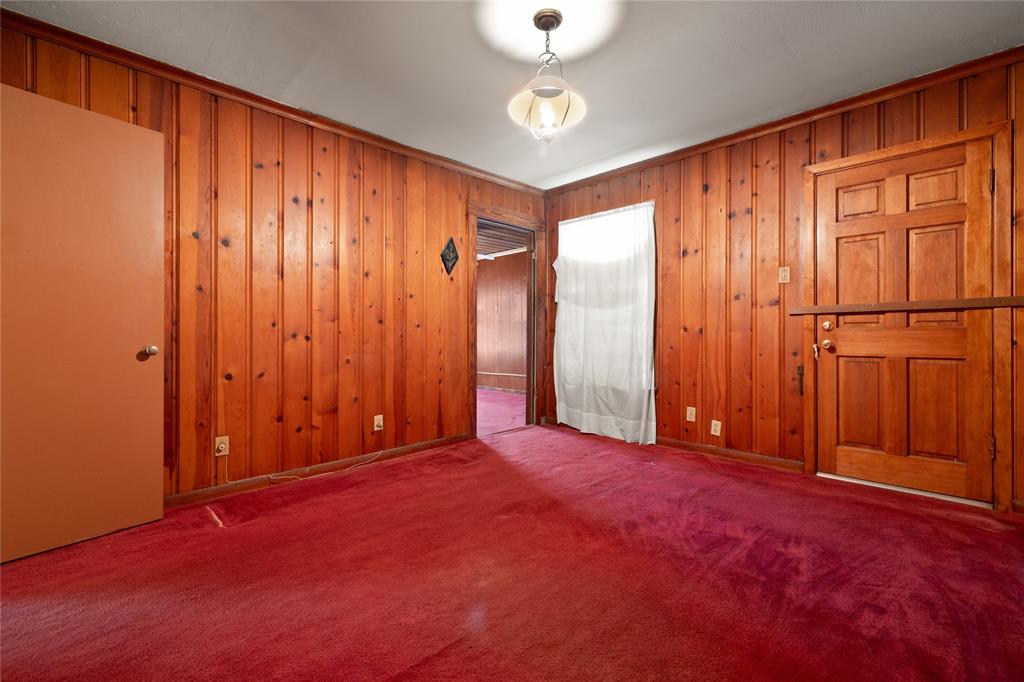 2715 Crest Avenue Property Photo 25