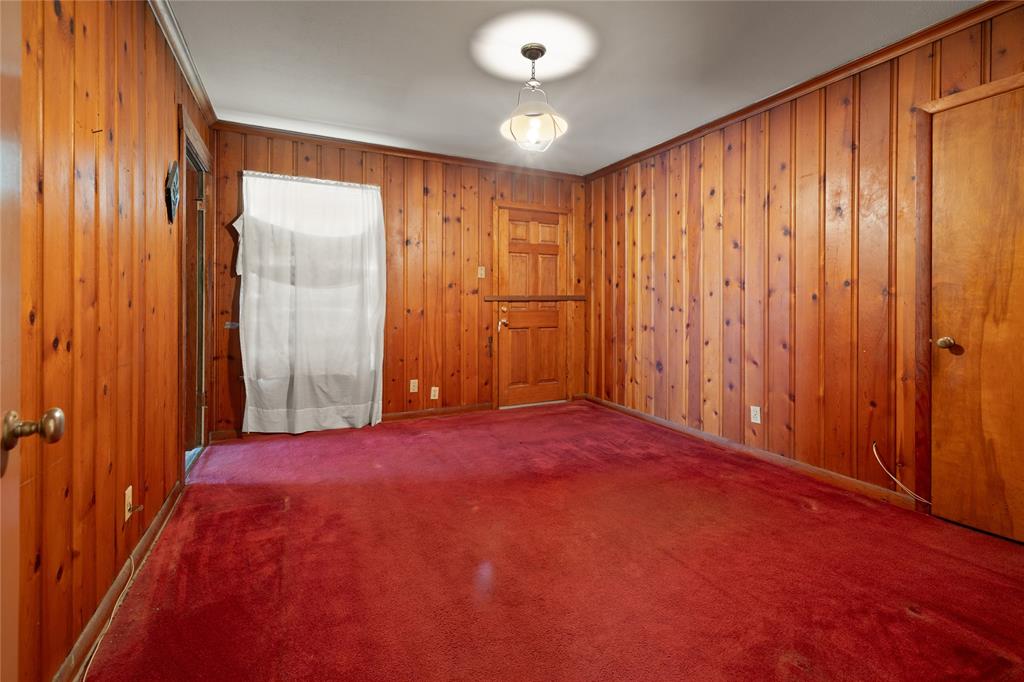 2715 Crest Avenue Property Photo 27