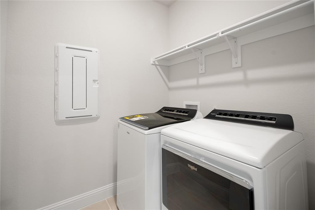 1505 Rushpea Drive Property Photo 11