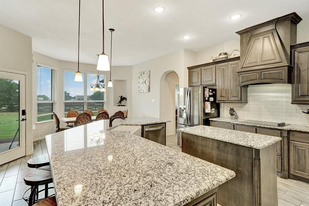 7013 New Castle Lane Property Photo 1