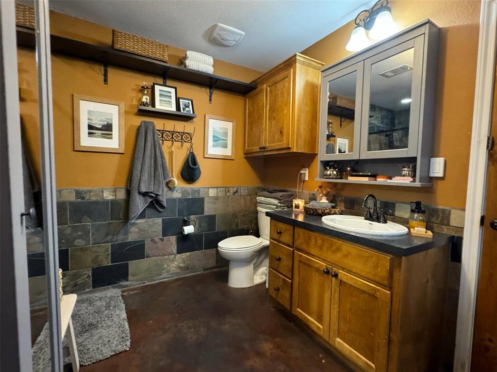 2077 N State Hwy 78 Property Photo 30