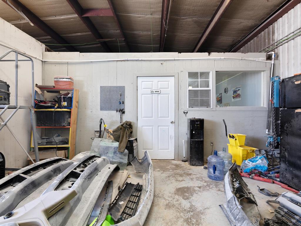 416 E Kennedale Parkway Property Photo 8