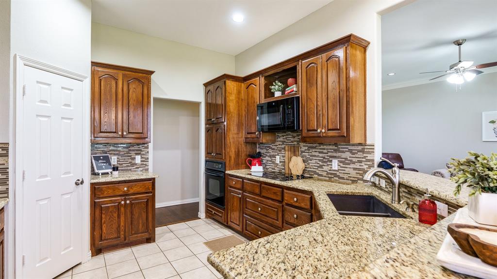 10057 E Clover Lane Property Photo 5