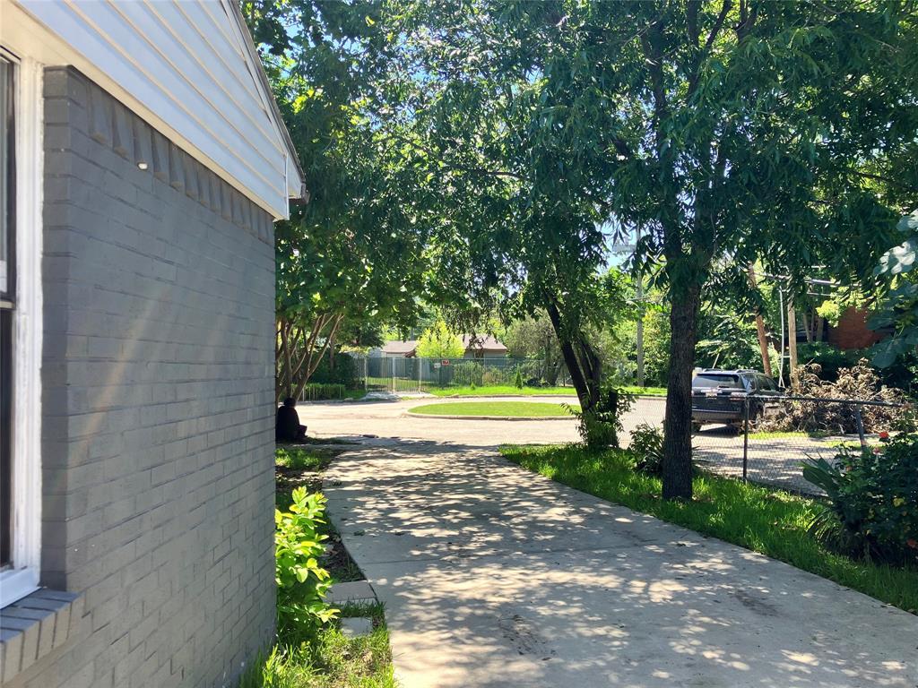 1907 El Capitan Drive Property Photo 2