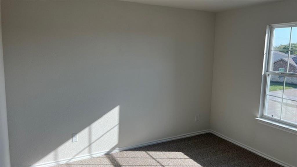 122 Labein Avenue Property Photo 4
