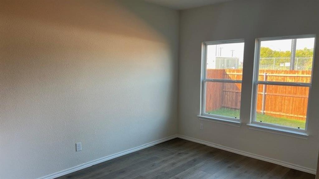 122 Labein Avenue Property Photo 6