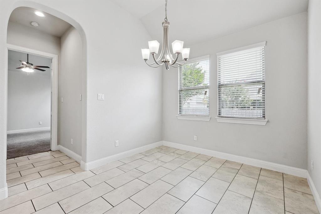 221 Canterbury Court Property Photo 19