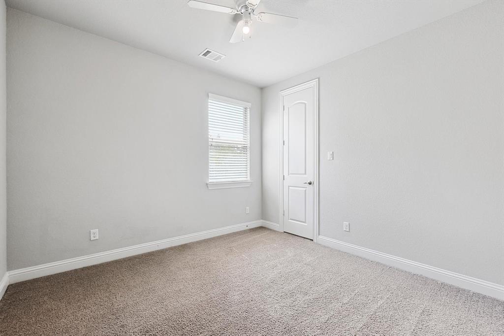 221 Canterbury Court Property Photo 27