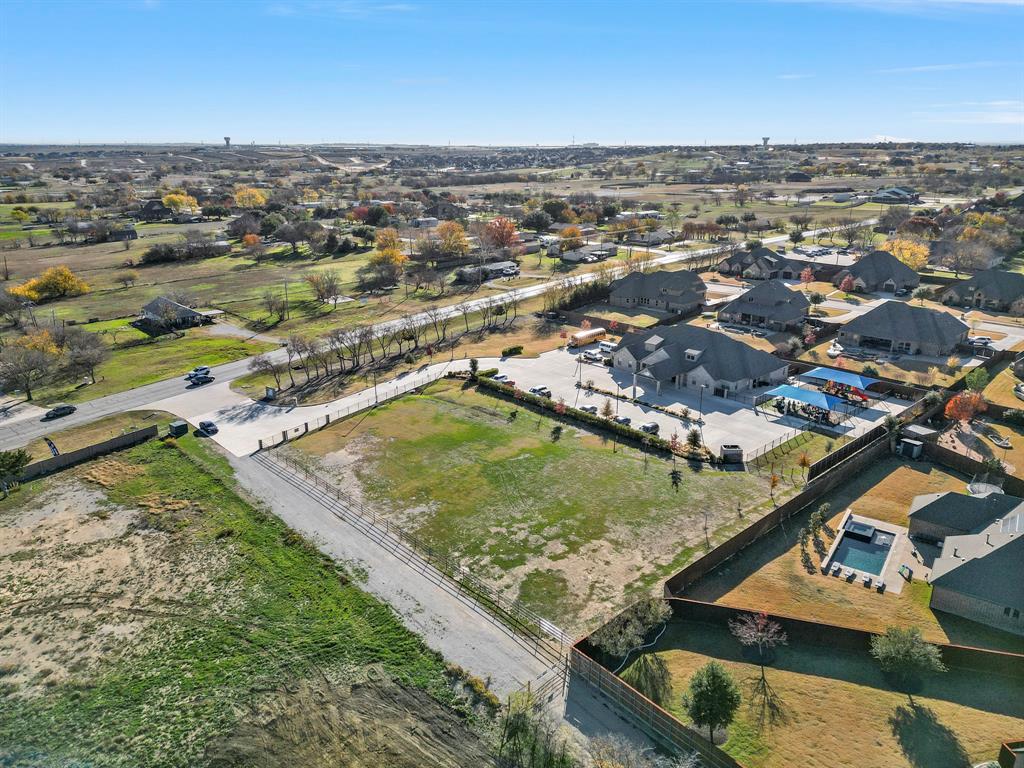 1404 Fm 156 Property Photo 10