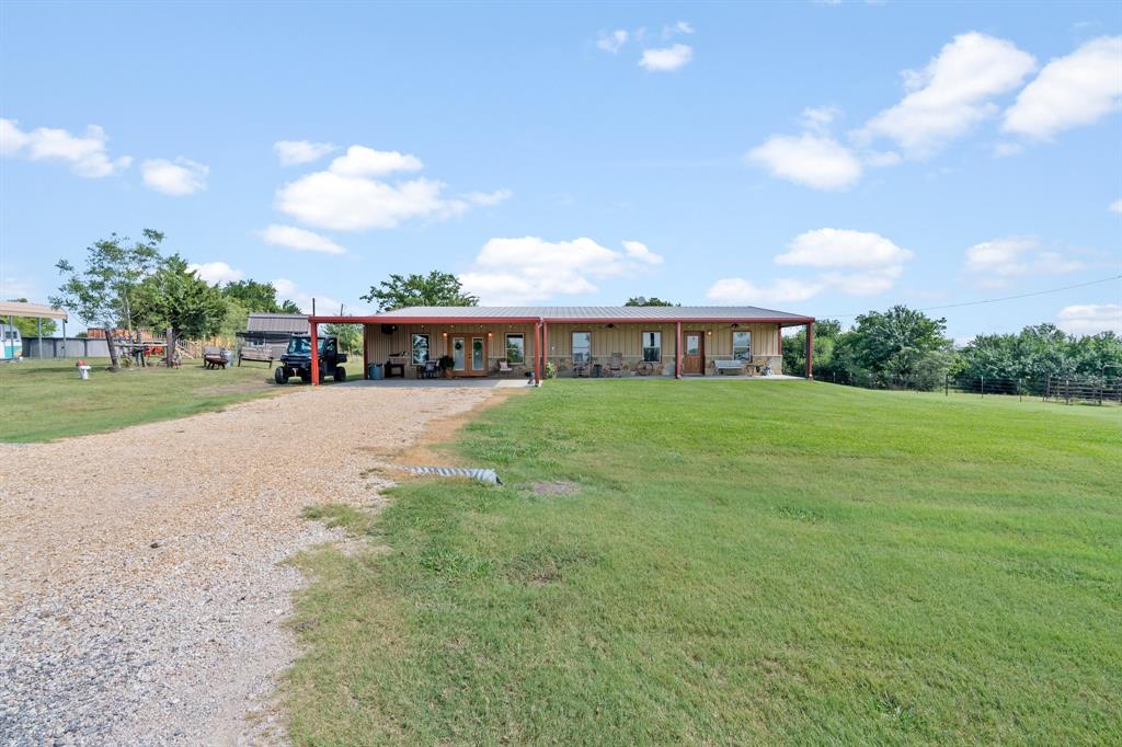3872 Fm 85 Property Photo 4