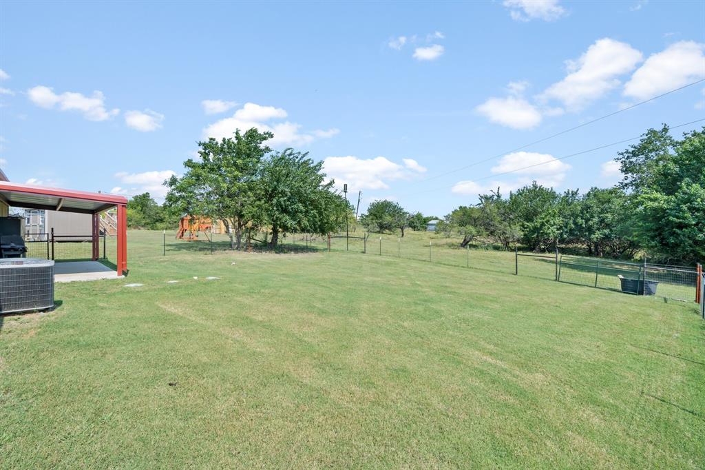 3872 Fm 85 Property Photo 12