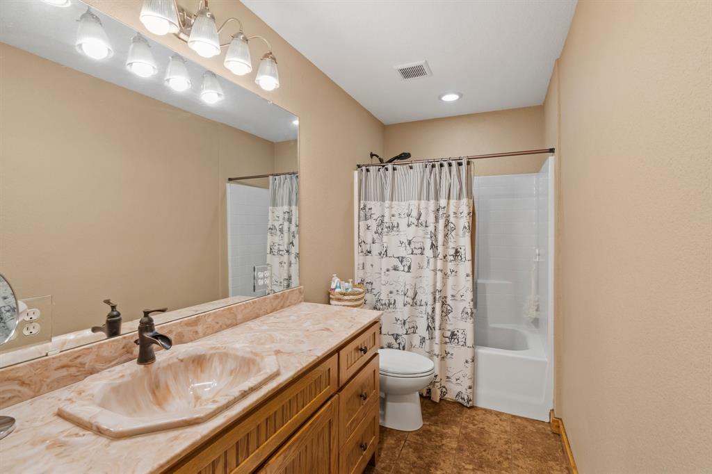 3872 Fm 85 Property Photo 31