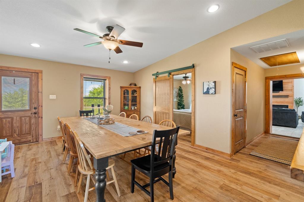 3872 Fm 85 Property Photo 35