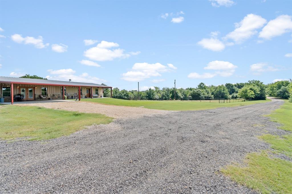 3872 Fm 85 Property Photo 37