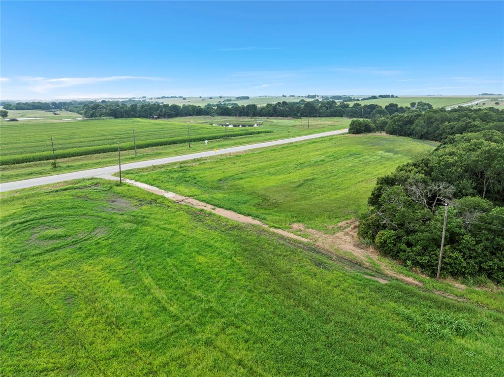 5243 Fm-2114 Property Photo 5