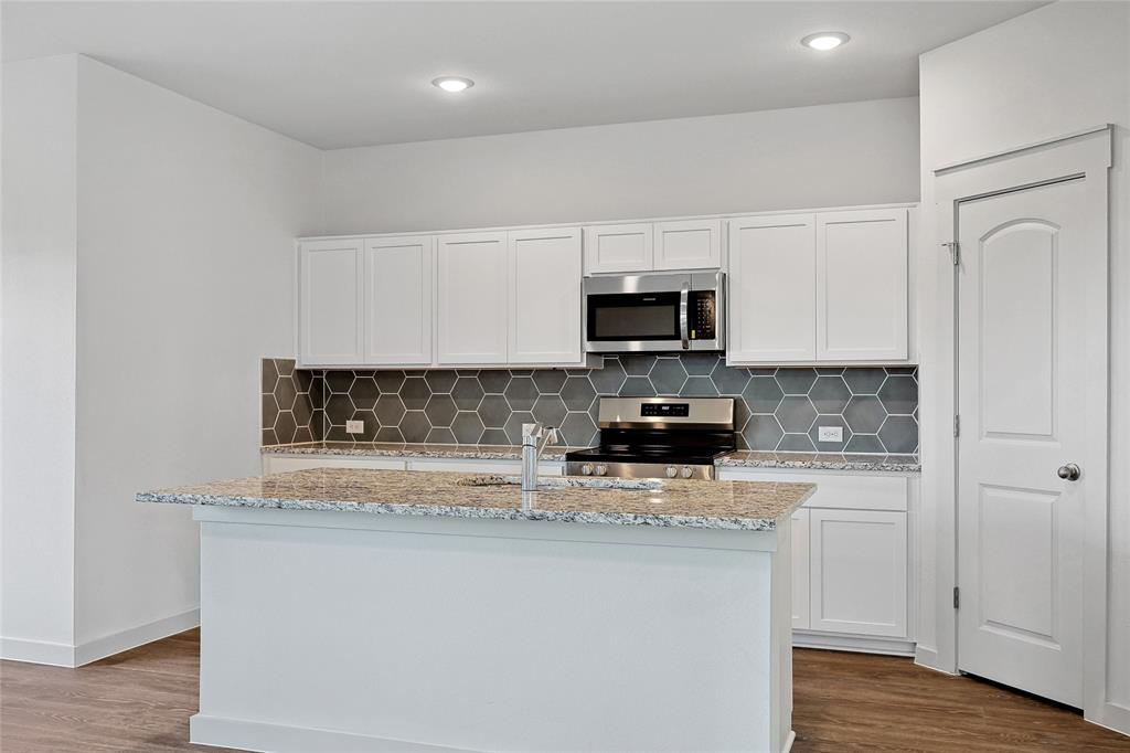 213 Mercy Street Property Photo 3
