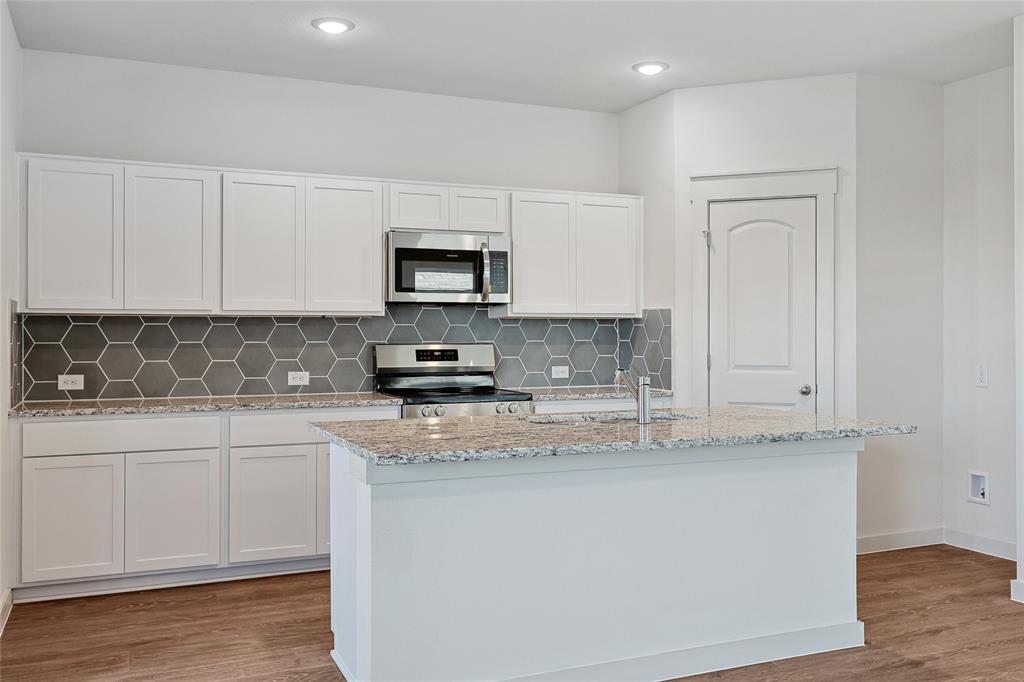 213 Mercy Street Property Photo 8