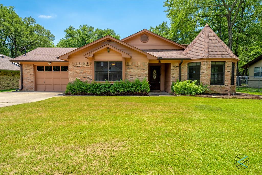 125 Cedarwood Drive Property Photo