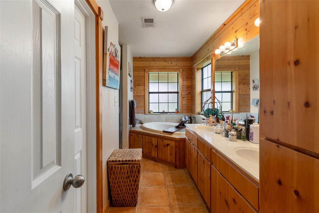1517 County Road Sw 3170 Property Photo 15