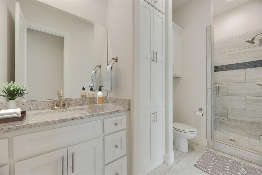 1376 Shadow Lakes Drive Property Photo 17