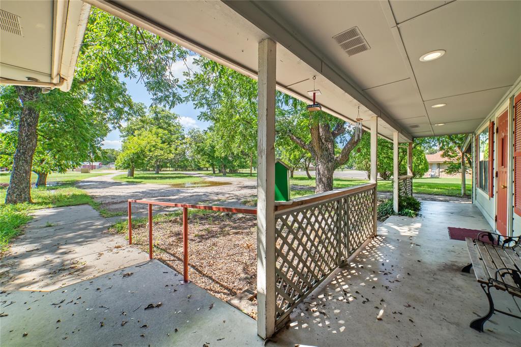 1600 Stewart Street Property Photo 3