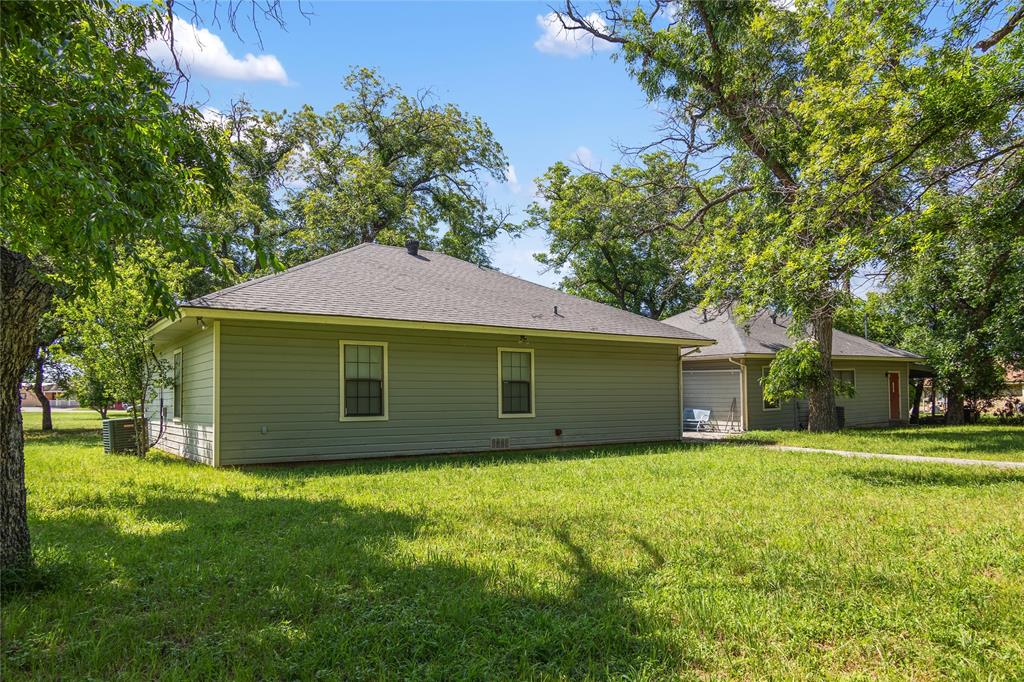 1600 Stewart Street Property Photo 9