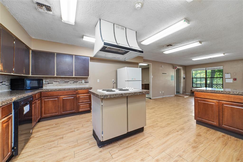 1600 Stewart Street Property Photo 15