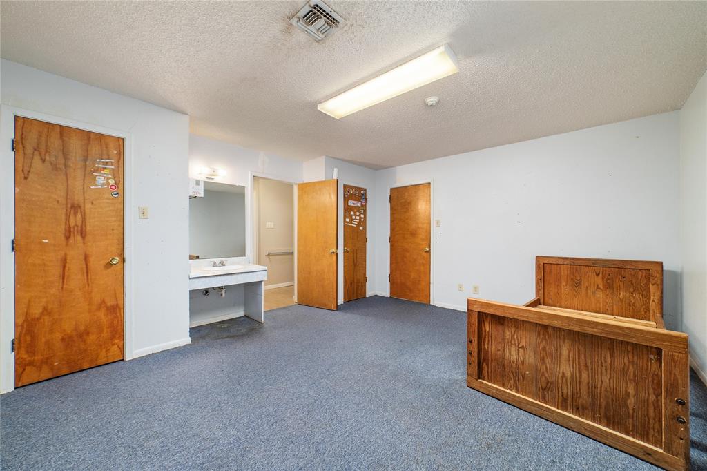 1600 Stewart Street Property Photo 28